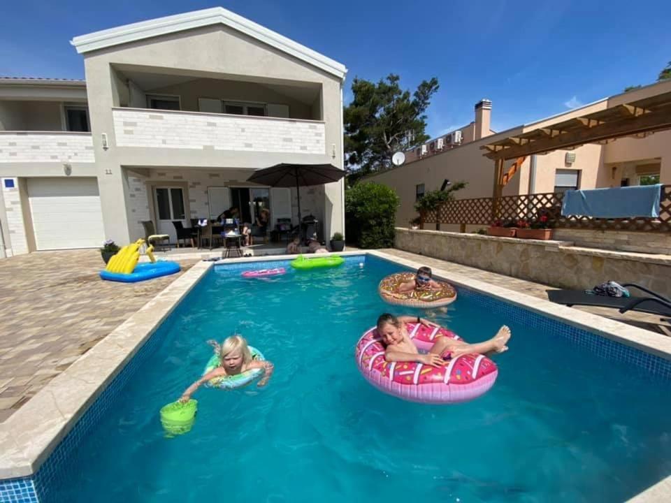 Villa Island Vir With Pool Esterno foto